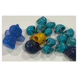 430 - MIXED LOT HAND CARVED SKULL BEADS, FIGURE