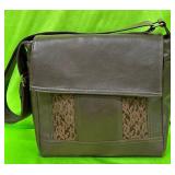 11 - AMARI JADE MEDICAL CARRIER BAG (E114)