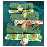 43 - NEW WMC MUD PIE KITCHEN TOWELS (A187)