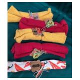 43 - NEW WMC LOT OF MUD PIE KITCHEN TOWELS (A188)