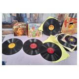502 - MIXED LOT OF VINYL RECORDS (S89)