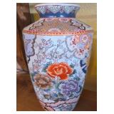 S2 - LARGE ASIAN FLORAL PORCELAIN VASE (E8)
