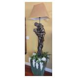 S2 - BRONZE LOVERS FIGURE LAMP W/ PLANTER (E15)
