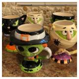 S2 - HALLOWEEN CHARACTER PEDESTAL MUGS