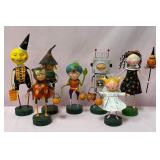 548 - LOT OF HALLOWEEN FIGURINES (B111)