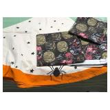 548 - HALLOWEEN FABRIC (B110)