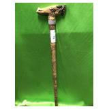 546 - VINTAGE CANE WITH DECORATIVE GRIP (A11)