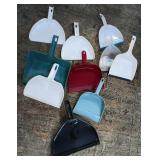 513 - MIXED LOT OF DUSTPANS (M200)