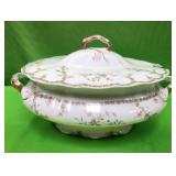 546 - O.P. CO SYRACUSE CHINA SOUP TUREEN (A18)