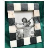 43 - NEW WMC CHECKERBOARD PHOTO FRAME (A131)