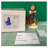 N - HUMMEL FEEDING TIME FIGURINE W/ BOX (D29)