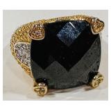 DESIGNER RING WITH STONE