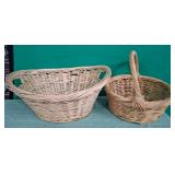 N - LOT OF TWO BASKETS (B30)