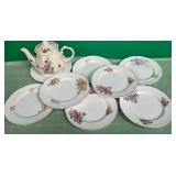 11 - VINTAGE TEAPOT & PLATES (D58)