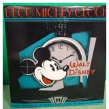 N - DISNEY DECO MICKEY CLOCK (B6)