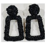 BLACK GEOMETRIC DROP EARRINGS