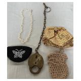 N - MIXED LOT OF VINTAGE COLLECTIBLES (C31)
