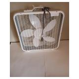 Aerospeed Box Fan 3 speed like new Aerospeed Box Fan 3 speed like new