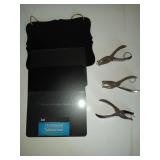 4 Chalkboards and 3 hole punches 4 Chalkboards and 3 hole punches