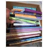 Box of "Reiki and Chakras"