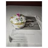 Herend Sugar Bowl Queen Victoria no chips