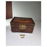 Vtg Wood & Brass Jewlery Box 14x9x8'
