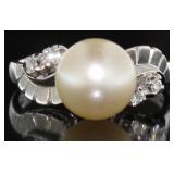 18kt Gold Natural 9 mm Pearl & Diamond Ring