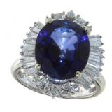 14kt Gold 8.98 ct Sapphire & Diamond Ring