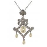 10kt Gold Elegant Pearl & Diamond Necklace