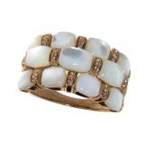 10kt Gold Mother of Pearl Large Cocktail Ring