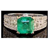 18kt Gold 2.96 ct Emerald & Diamond Ring