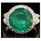18kt Gold 8.91ct Emerald & Diamond Ring