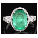 18kt Gold 4.12 ct Emerald & Diamond Ring