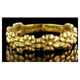 14kt Gold Elegant Flower Band
