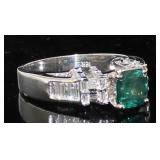 18k White Gold 1.79 ct Fancy Green Diamond Ring