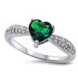 Beautiful Emerald Heart Solitaire Ring