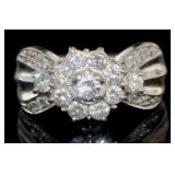 Platinum 1.00 ct Diamond Motif Flower Ring