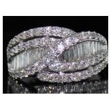 18kt Gold 1.80 ct Baguette Diamond Wave Ring