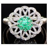 18kt Gold 3/4 ct Emerald & Diamond Flower Ring