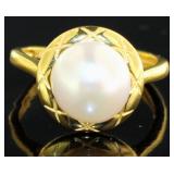 Beautiful 8 mm Pearl Dinner Ring