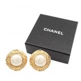 Chanel Round Pearl Clip-on Earrings