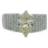 Platinum 2.30 ct Natural Yellow VS Diamond Ring