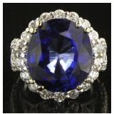 14kt Gold 23.62 ct Oval Sapphire & Diamond Ring
