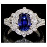 14kt Gold 3.20 ct Oval Sapphire & Diamond Ring