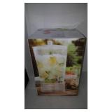 2.9 gallon acrylic drink dispenser crack on it