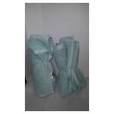2 towels