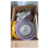 Box of miscellaneous glassware (sc9)