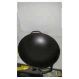 Lodge Cast Iron 14w Seasoned Wok