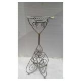 Metal flower pot stand