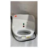 Sandwich maker used not tested